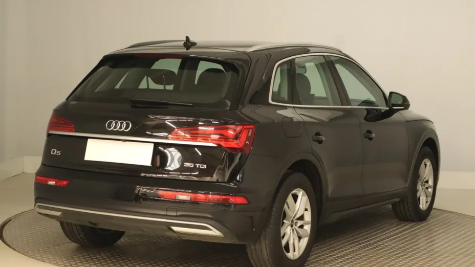 Audi Q5 -