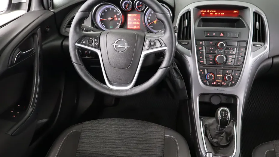 Opel Astra -