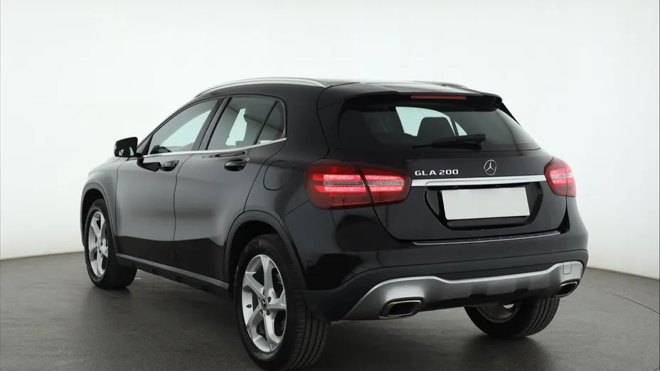 Mercedes GLA -