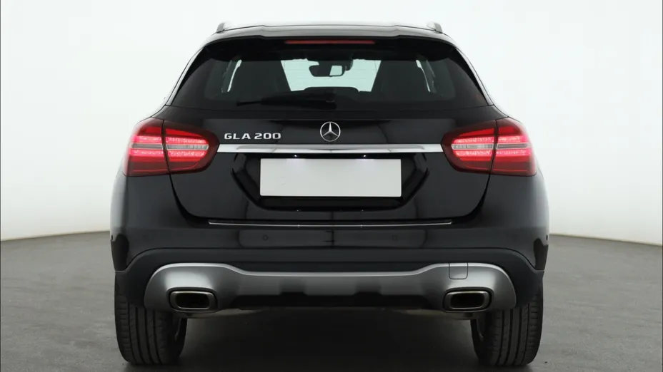 Mercedes GLA -