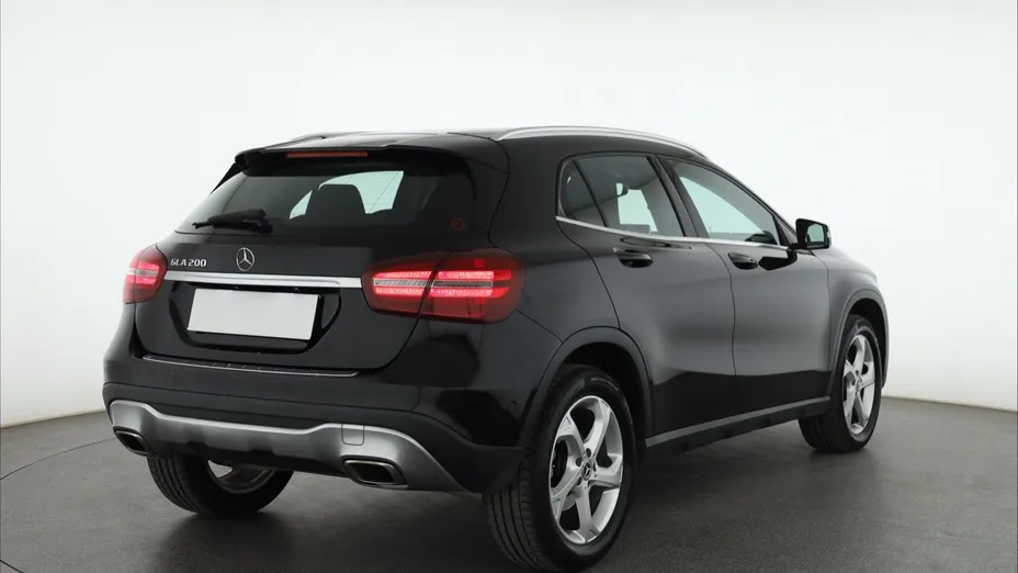 Mercedes GLA -