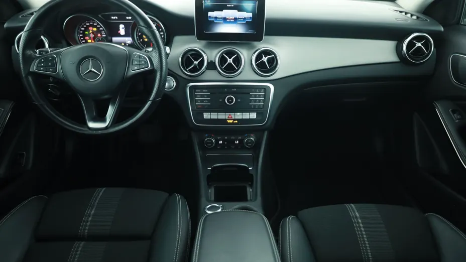 Mercedes GLA -