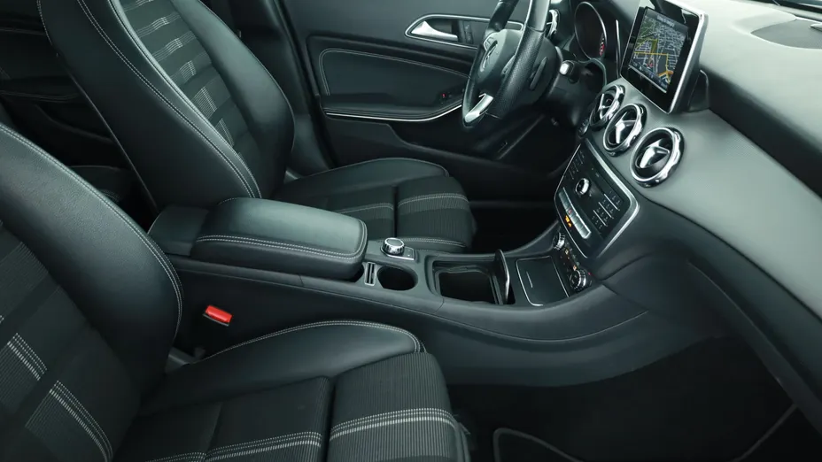 Mercedes GLA -