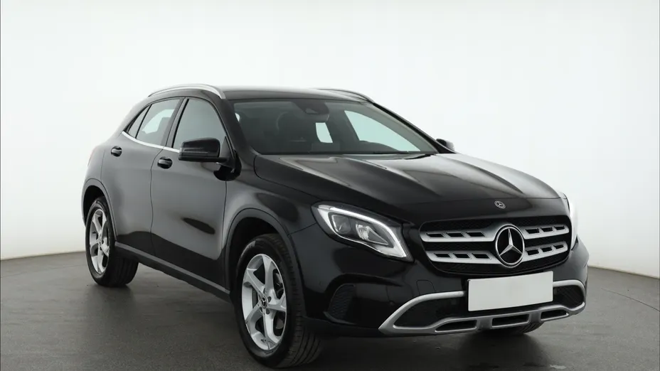 Mercedes GLA -