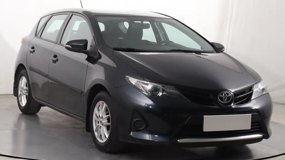 Toyota Auris -