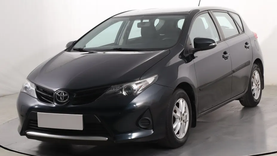 Toyota Auris -