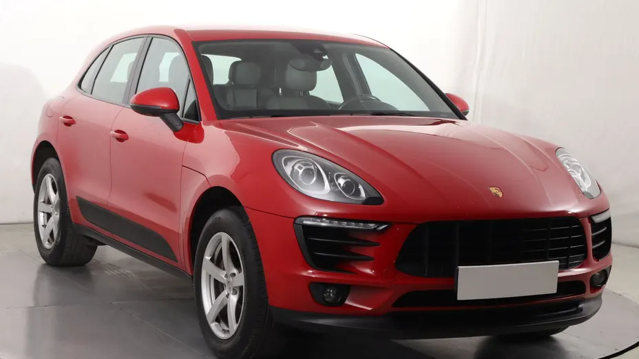 Porsche Macan -