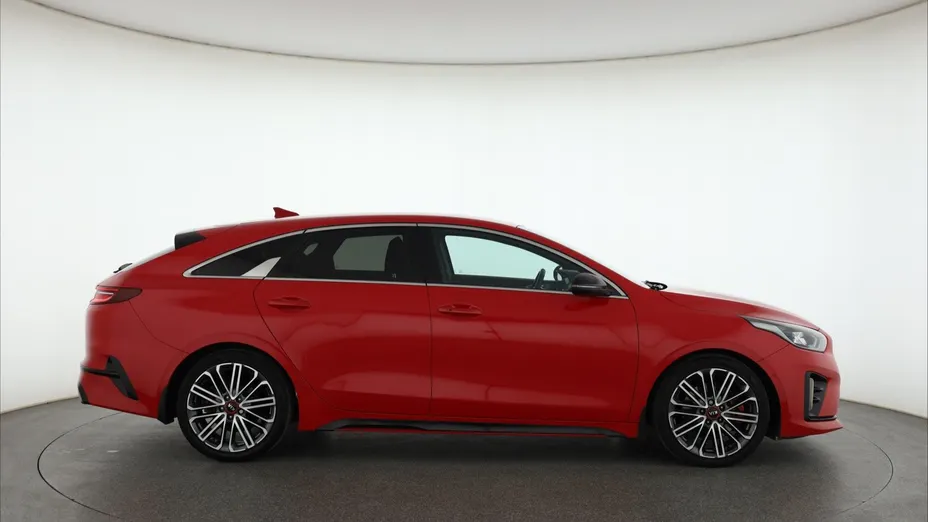 Kia ProCeed -