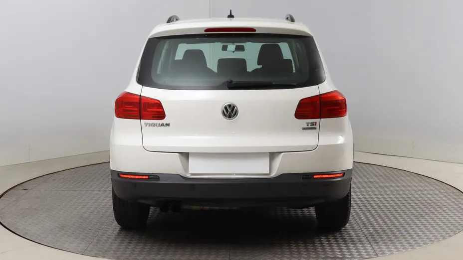 VW Tiguan -