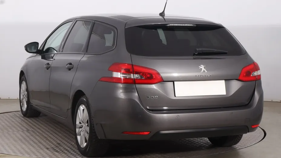 Peugeot 308 -