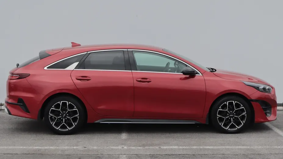Kia ProCeed -