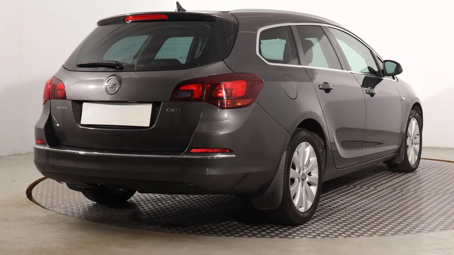 Opel Astra -
