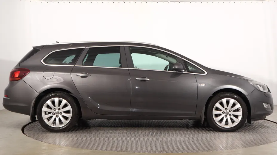 Opel Astra -