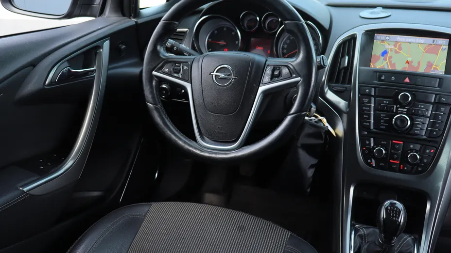 Opel Astra -