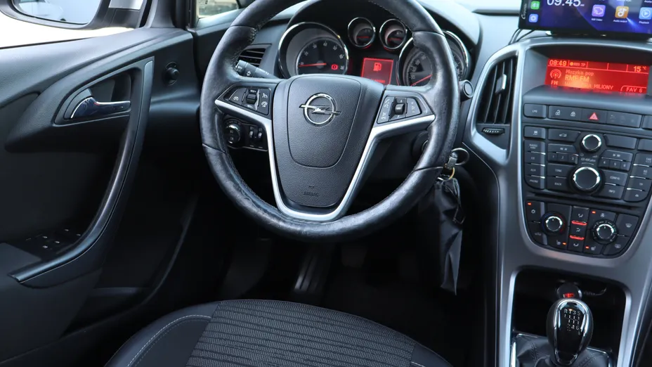 Opel Astra -