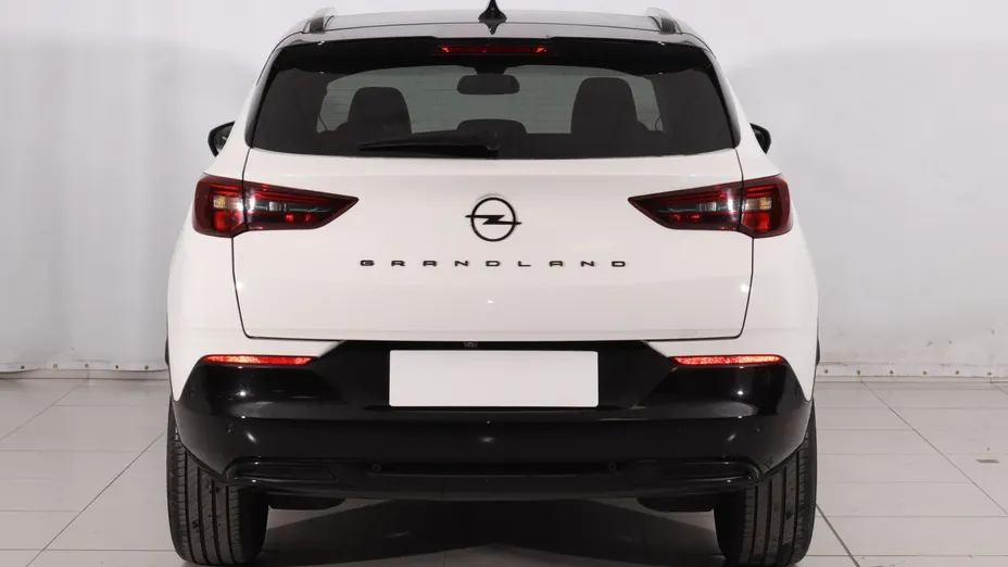 Opel Grandland -
