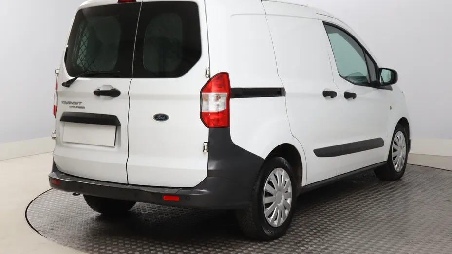 Ford Transit Courier -
