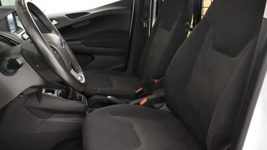 Ford Transit Courier -