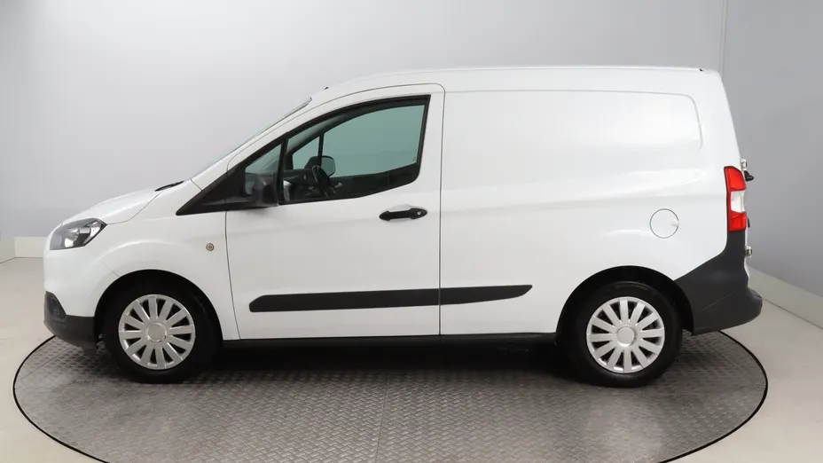 Ford Transit Courier -