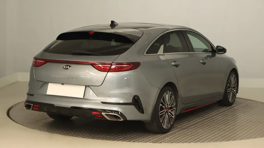 Kia ProCeed -