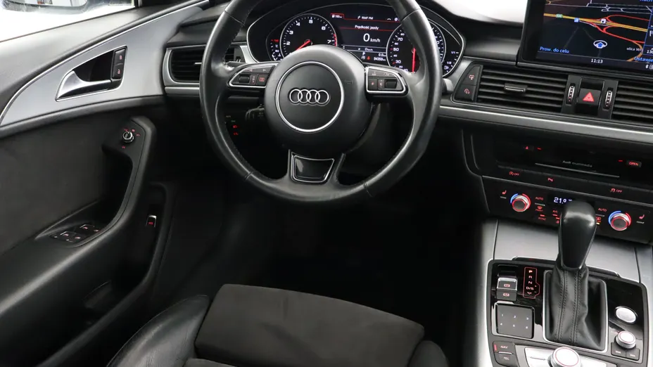 Audi A6 -