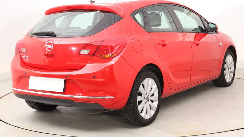 Opel Astra -