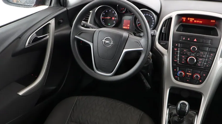 Opel Astra -