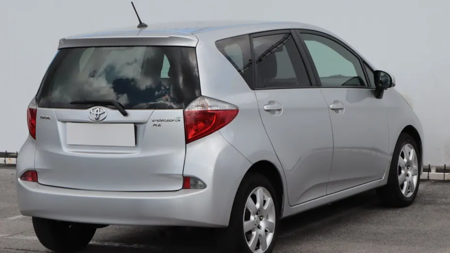 Toyota Verso-S -