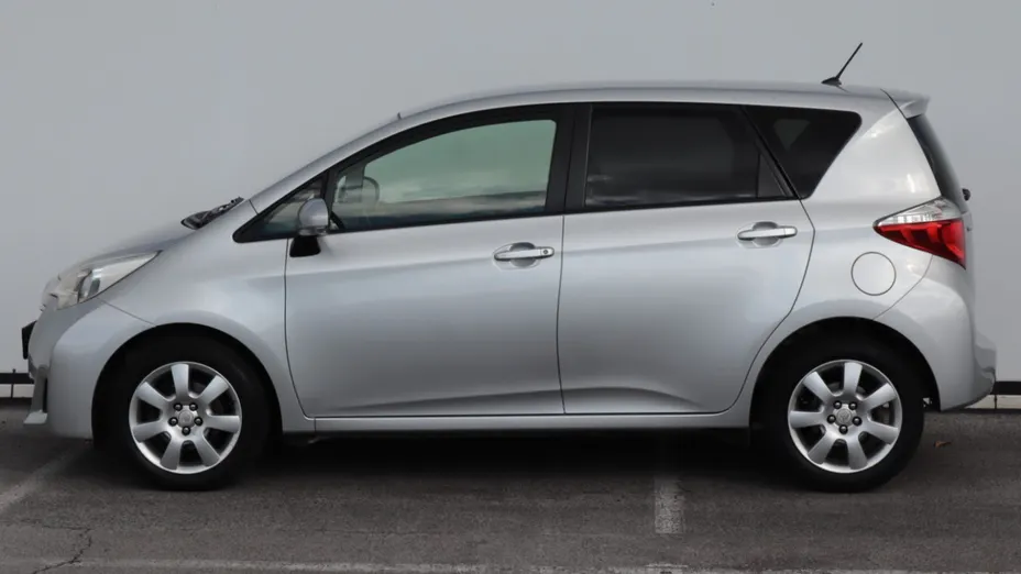 Toyota Verso-S -