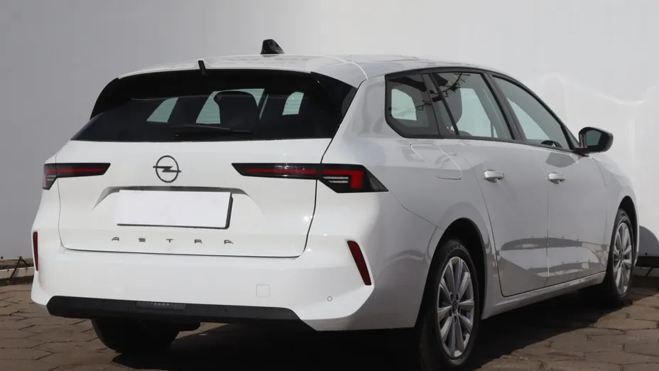 Opel Astra -