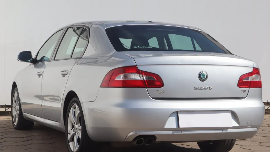 Skoda Superb -