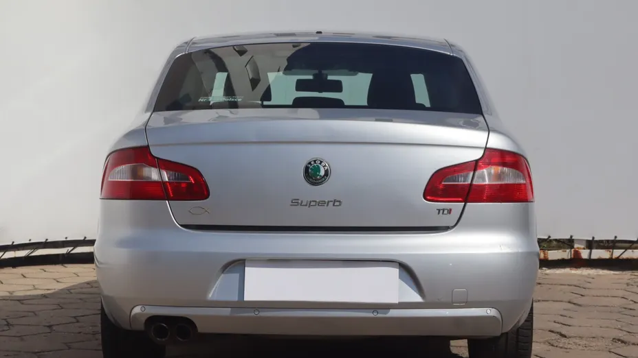 Skoda Superb -