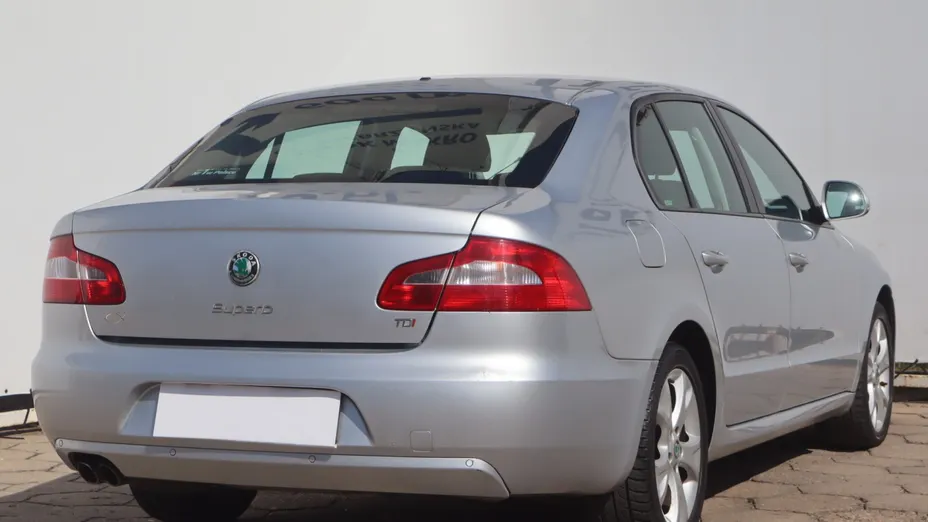 Skoda Superb -