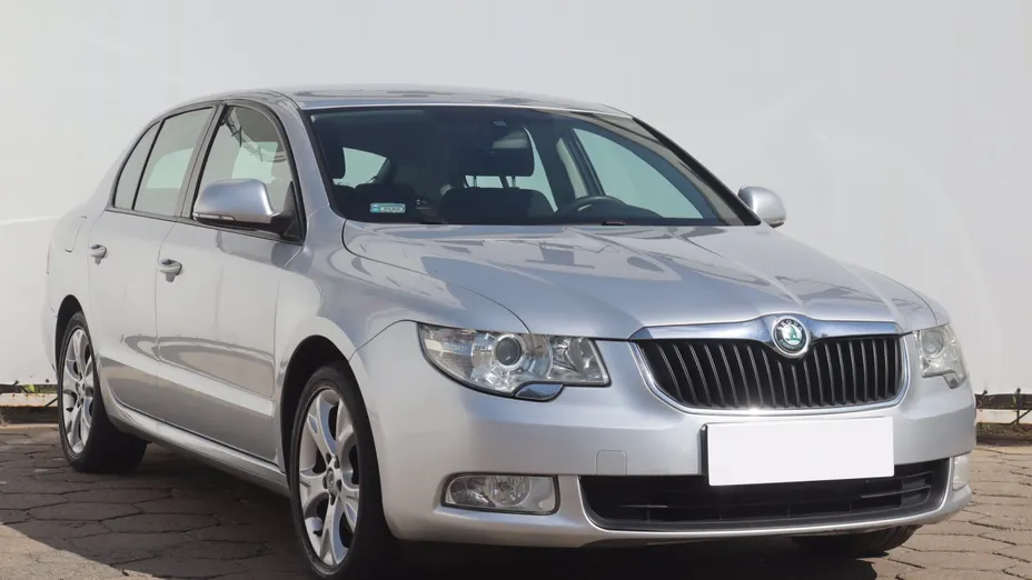 Skoda Superb -