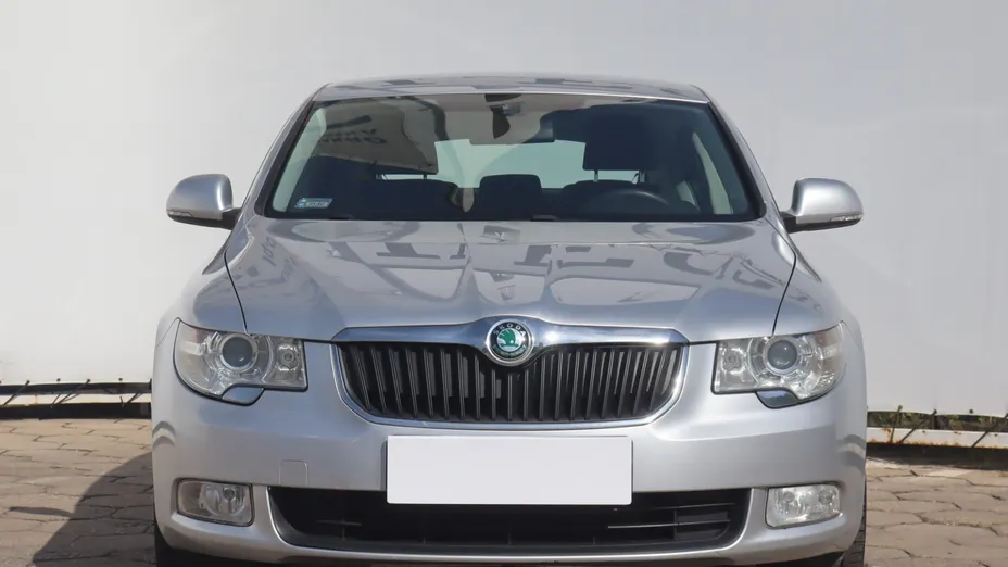 Skoda Superb -