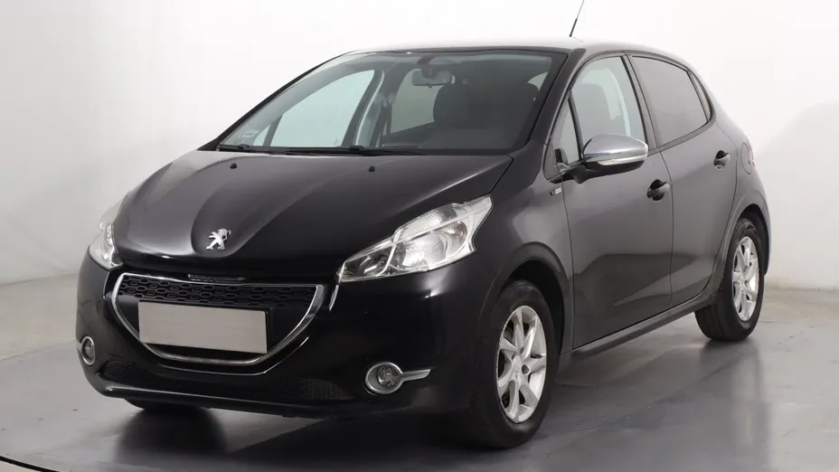 Peugeot 208 -
