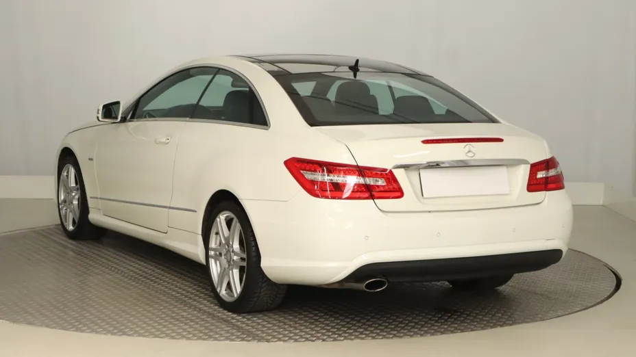 Mercedes E Klasa -