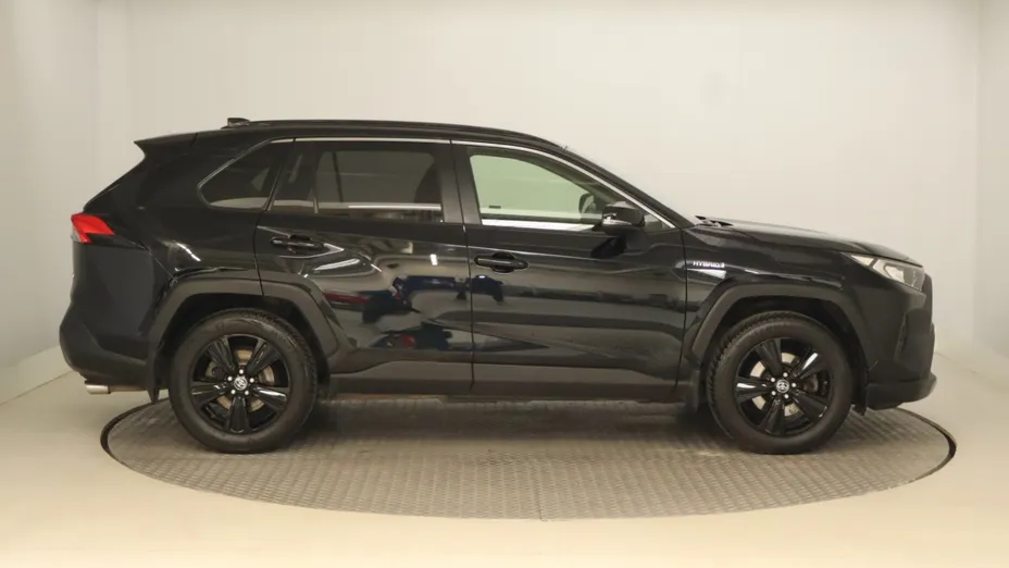 Toyota RAV4 -