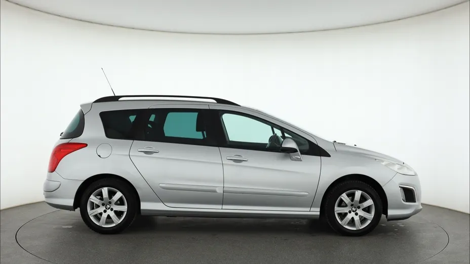 Peugeot 308 -