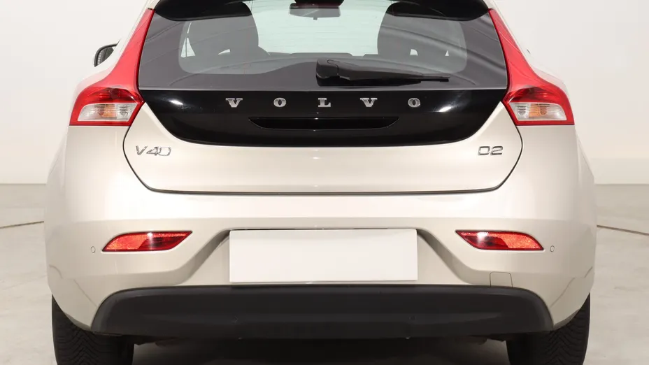Volvo V40 -
