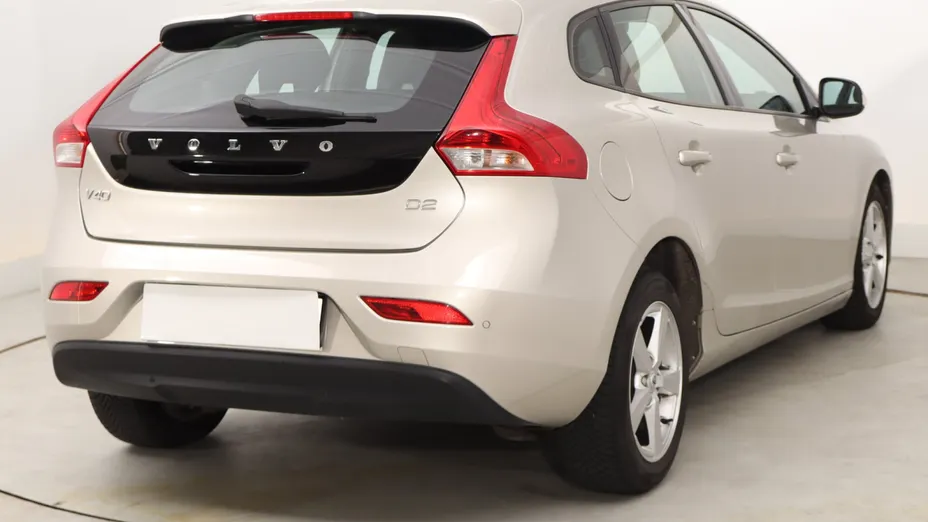 Volvo V40 -