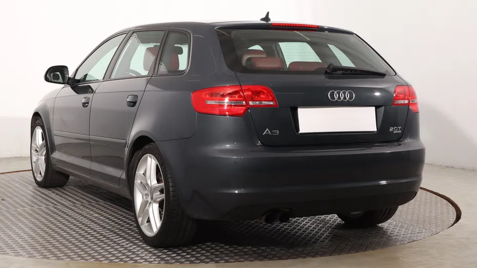 Audi A3 -