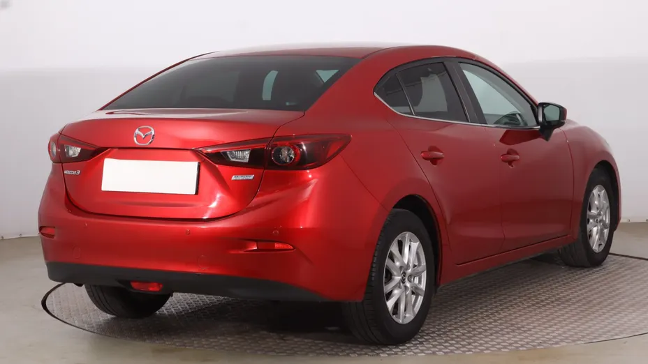 Mazda 3 -