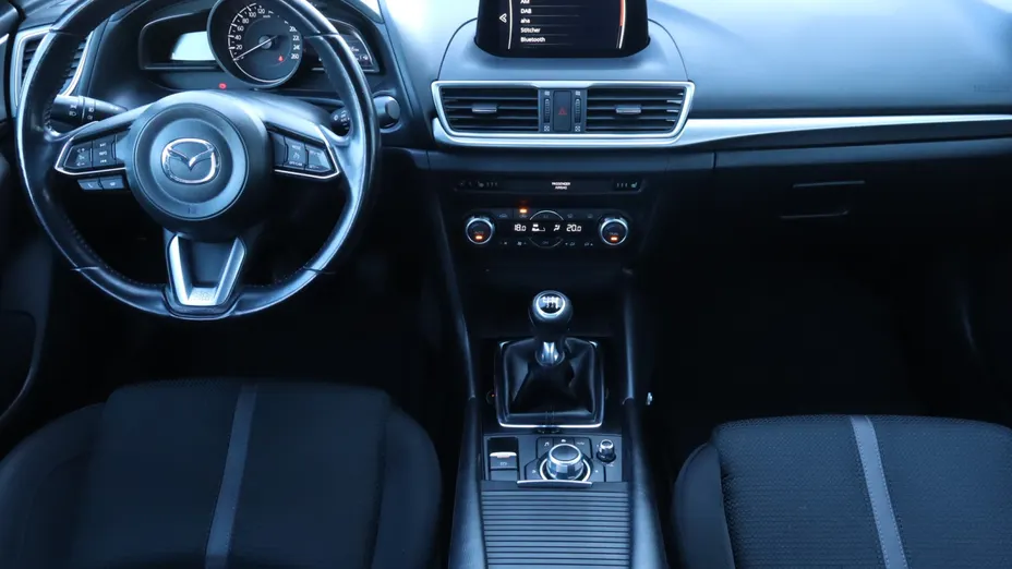 Mazda 3 -