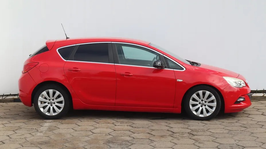 Opel Astra -