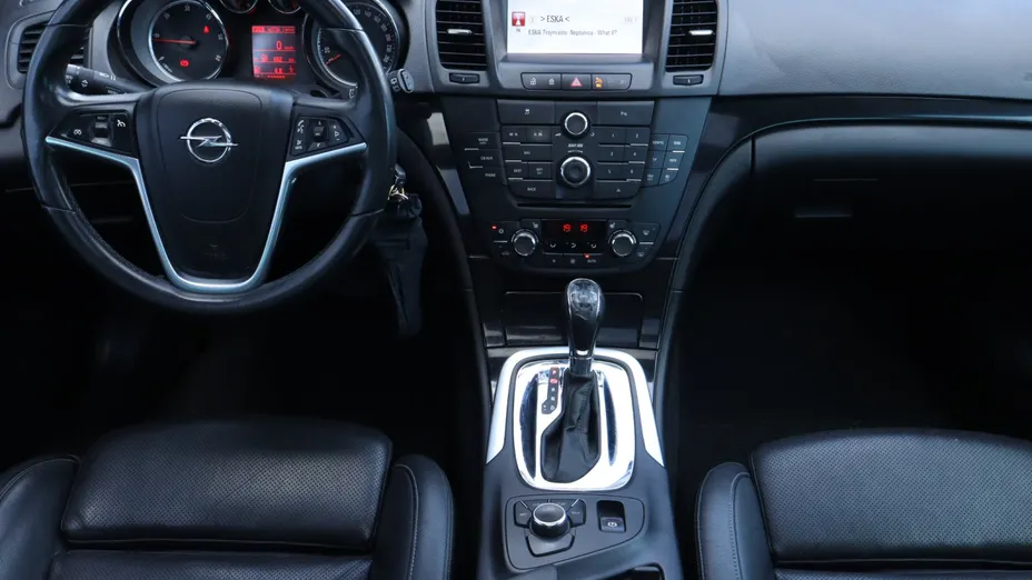 Opel Insignia -