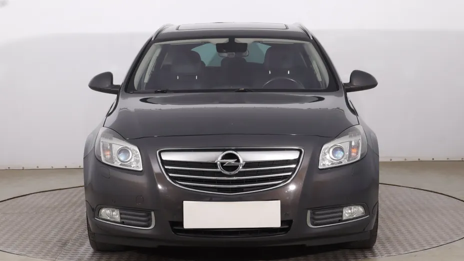 Opel Insignia -