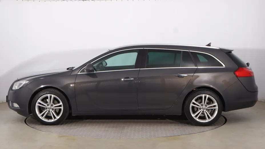 Opel Insignia -