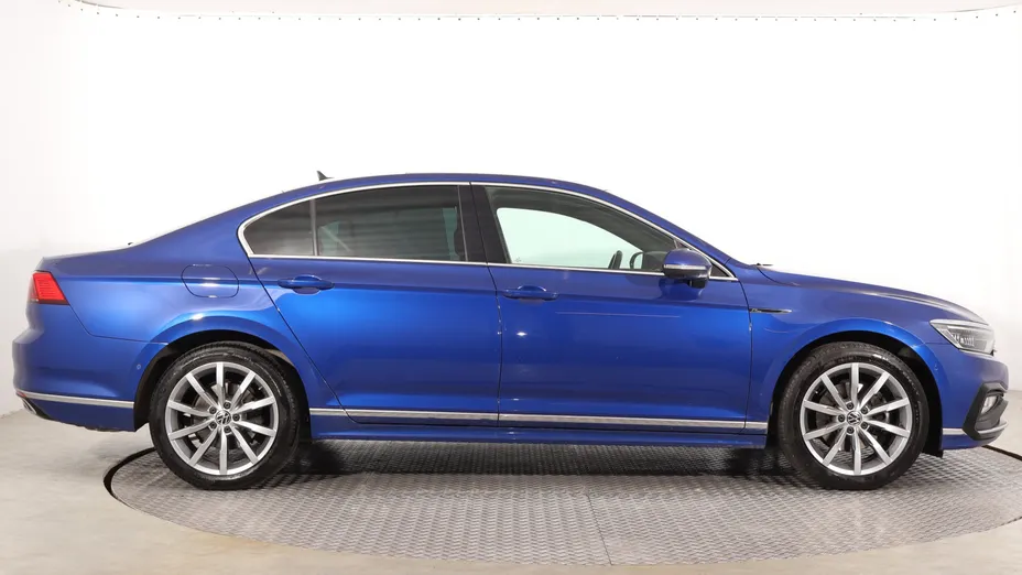 VW Passat -