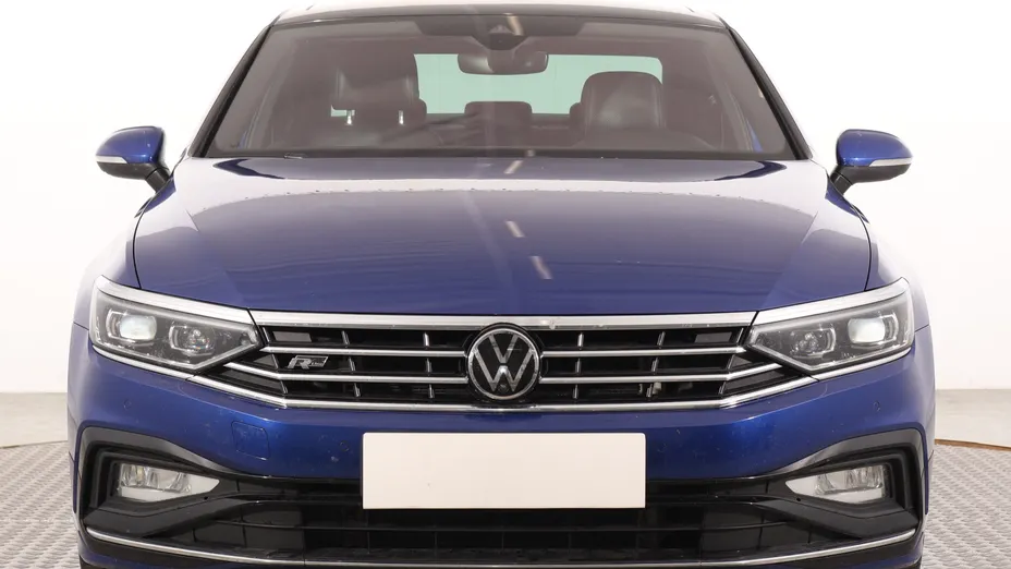 VW Passat -